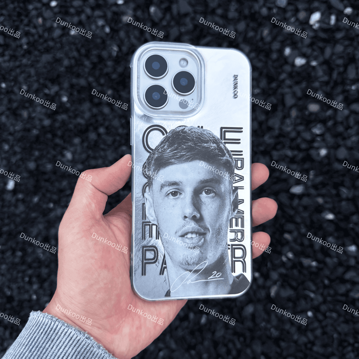 Federico Valverde – The Midfield Dynamo iPhone Case