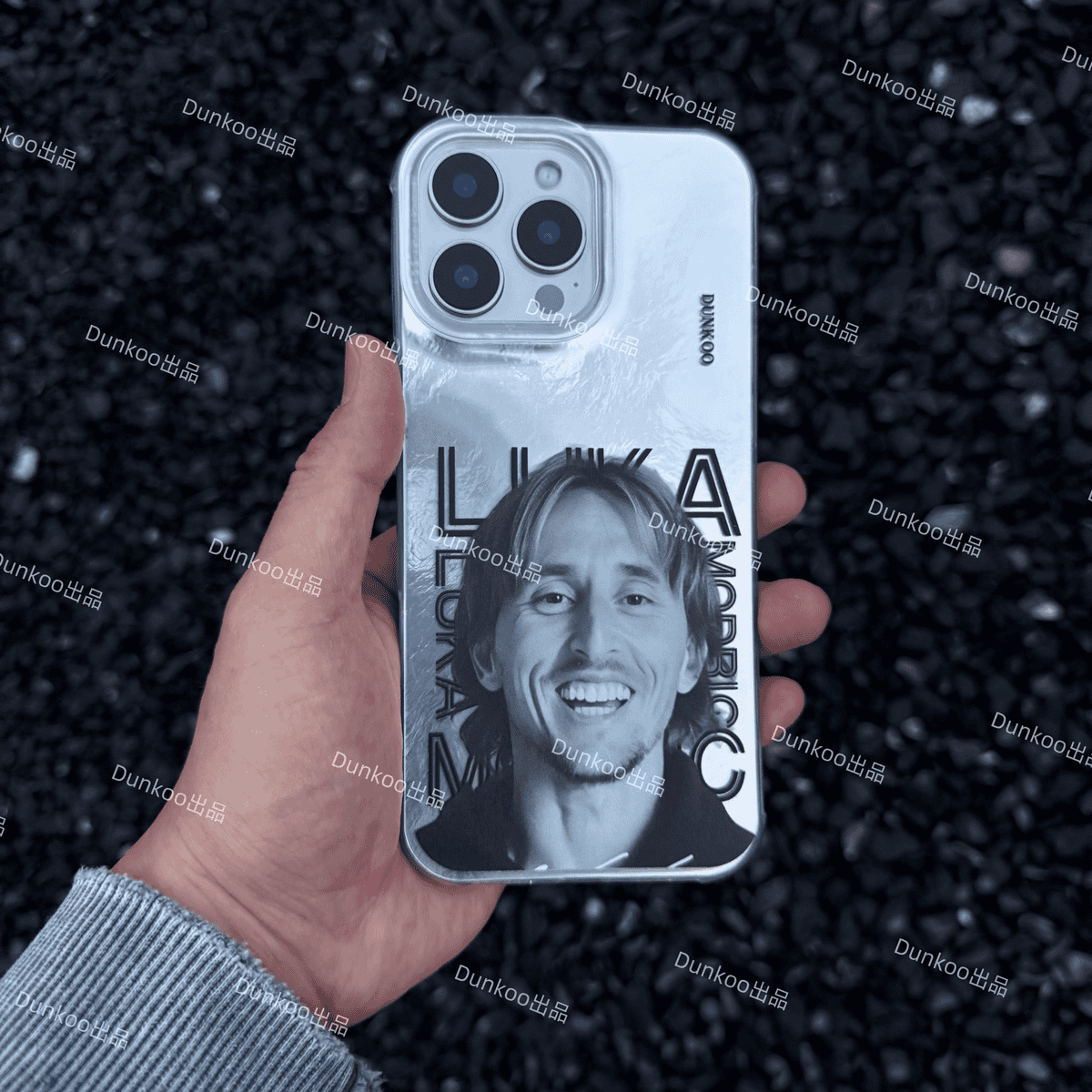 Luka Modrić – The Maestro iPhone Case